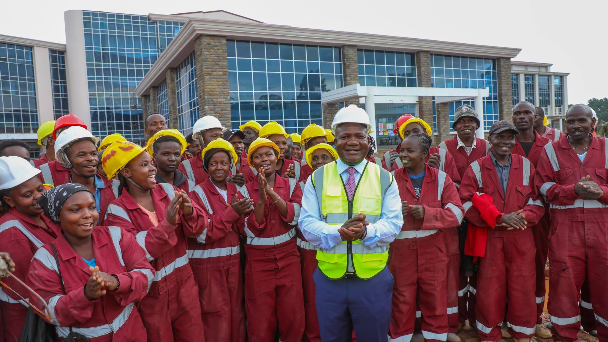 𝐆𝐎𝐕𝐄𝐑𝐍𝐎𝐑 𝐁𝐀𝐑𝐀𝐒𝐀 𝐈𝐍𝐒𝐏𝐄𝐂𝐓𝐒 𝐂𝐎𝐍𝐒𝐓𝐑𝐔𝐂𝐓𝐈𝐎𝐍 𝐖𝐎𝐑𝐊𝐒 𝐀𝐓 𝐊𝐀𝐊𝐀𝐌𝐄𝐆𝐀 𝐋𝐄𝐕𝐄𝐋 𝐒𝐈𝐗 𝐇𝐎𝐒𝐏𝐈𝐓𝐀𝐋.