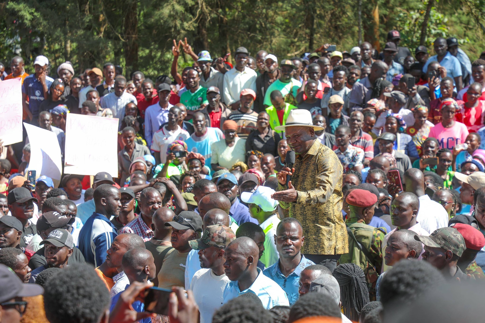 𝐒𝐨𝐥𝐚𝐫𝐢𝐬𝐞𝐝 𝐒𝐡𝐢𝐭𝐨𝐥𝐢 𝐖𝐚𝐭𝐞𝐫 𝐏𝐫𝐨𝐣𝐞𝐜𝐭 𝐒𝐞𝐭 𝐭𝐨 𝐄𝐱𝐩𝐚𝐧𝐝 𝐖𝐚𝐭𝐞𝐫 𝐀𝐜𝐜𝐞𝐬𝐬 𝐢𝐧 𝐊𝐚𝐤𝐚𝐦𝐞𝐠𝐚.