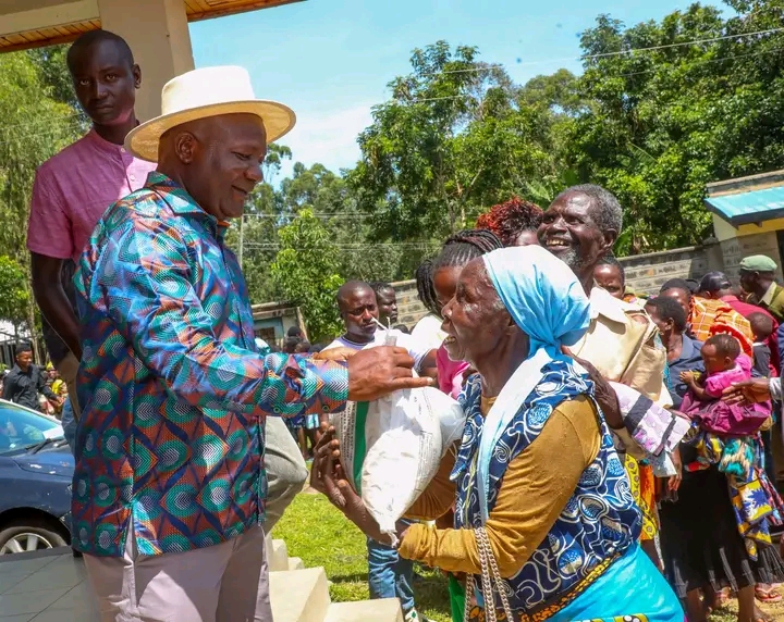 GOVERNOR BARASA ROLLS OUT TOP-DRESSING FERTILISER PROGRAMME TO BOOST FOOD SECURITY.